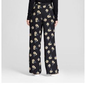 Black floral printed palazzo pants